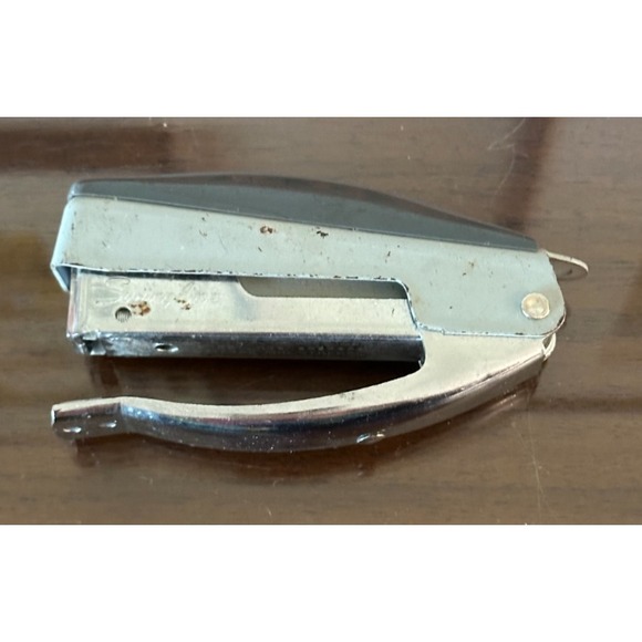 Vintage Swingline Gray 4'' Stapler Handheld Staple - Picture 1 of 3